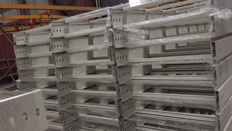 梯式電纜橋架會出現靜電的原因