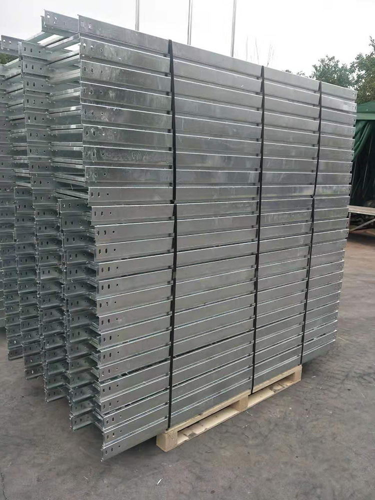 熱浸鋅橋架的材質往往決定了他的質量