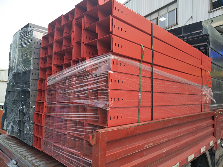 鍍鋅噴塑橋架施工時的關聯要求