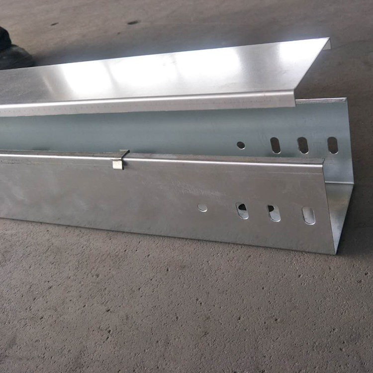 鋼製深夜福利导航具有更高的防腐性能